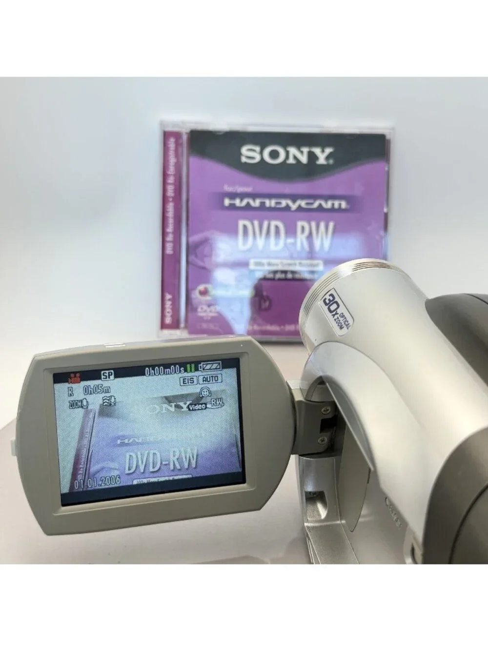Panasonic Palmcorder MultiCam VDR-D105 DVD Camcorder Charger Discs Manual Works